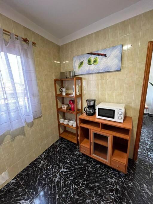 3 Dormitorios. Terraza. Bus Stop Лос Реалехос Екстериор снимка